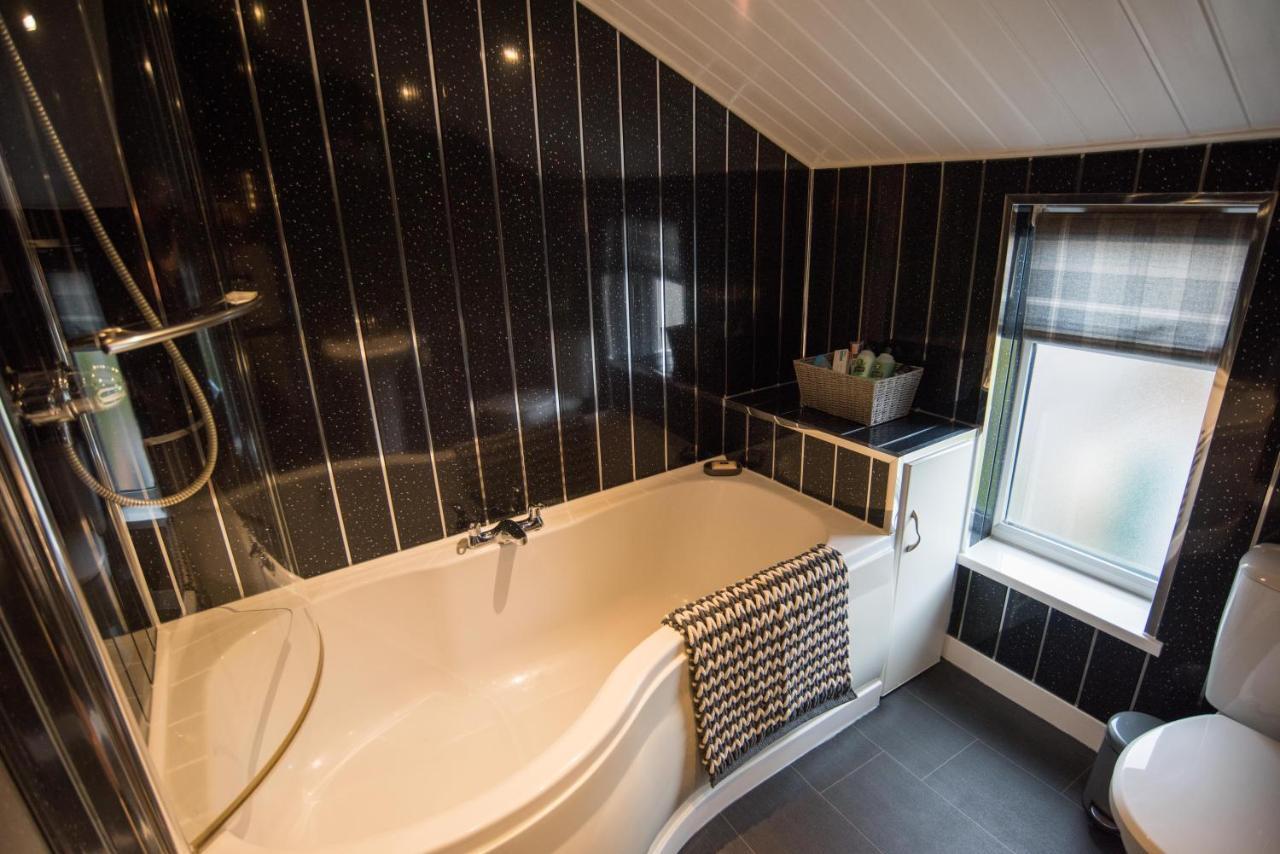 Madoc Brook Cottage Conwy Luaran gambar